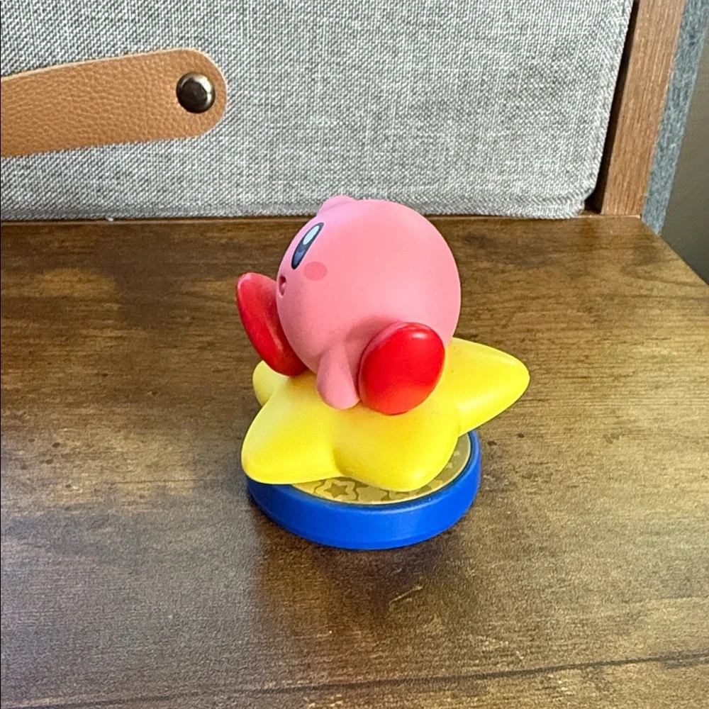 Nintendo Amiibo Kirby Figure - Picture 3 of 7